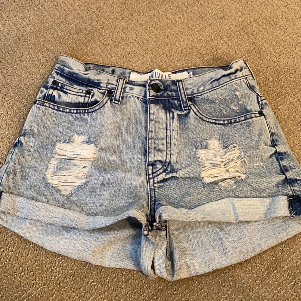 Light wash denim button fly shorts